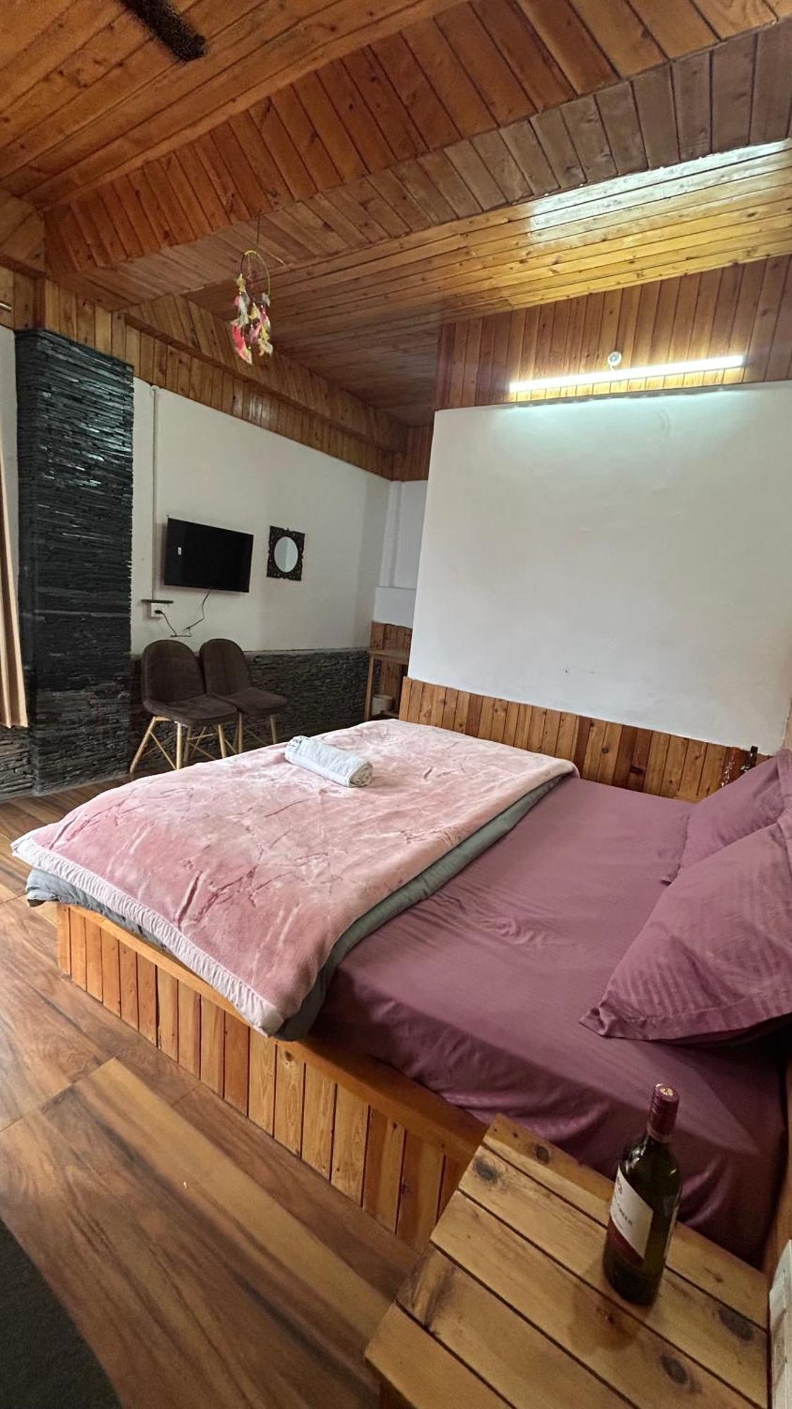 Banjār The Himalayan Sukoon Villa Near Jibhi מראה חיצוני תמונה